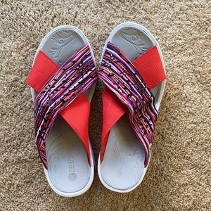 BZEES Sandals 7.5W